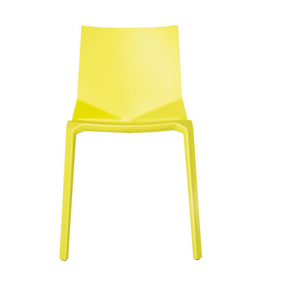 Chaise empilable "Plana" jaune fluo en fibre de verrre et polypropylène, Kristalia. 140,40 euros.