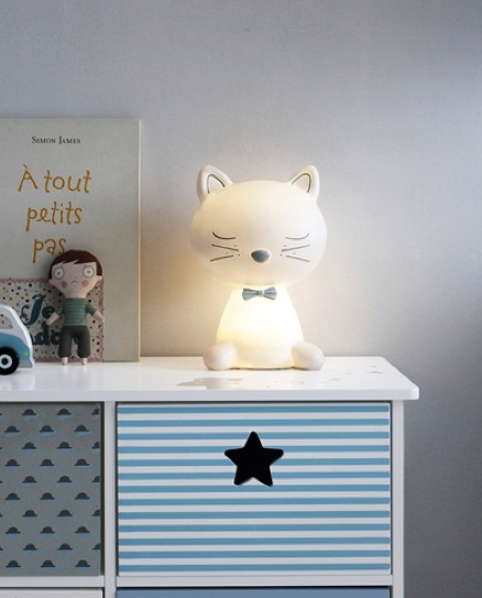 "Miaous'tach", veilleuse en polyrésine (H.: 23,5 cm), Vertbaudet. 39,95 euros.
