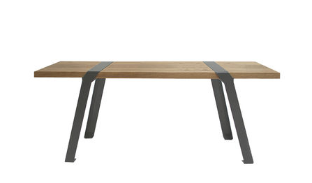 "Pi", banc en chêne et acier (L.: 120 cm), Moaroom chez Made in design. 920 euros.