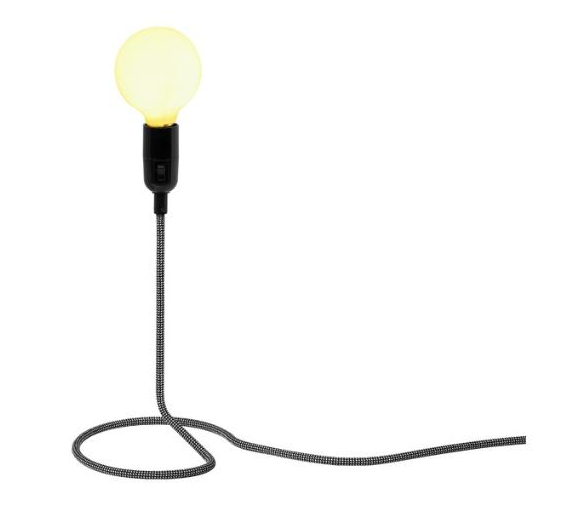 Lampe "Cord lamp" (H.: 46 cm) avec tige en acier entourée de tissu, Design House Stockholm. 219 euros.
