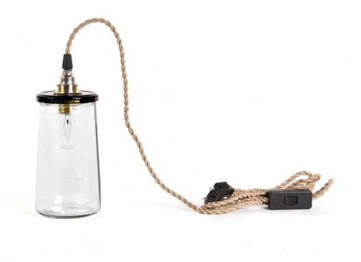 Lampe "Pickel light switch mini" (H.: 17 cm) fait à partir d'un bocal, Fleux. 59,90 euros.