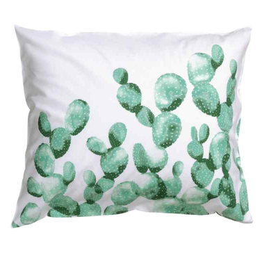 Taie d'oreiller (50 x 60 cm) en coton, H&M Home. 7,99 euros.