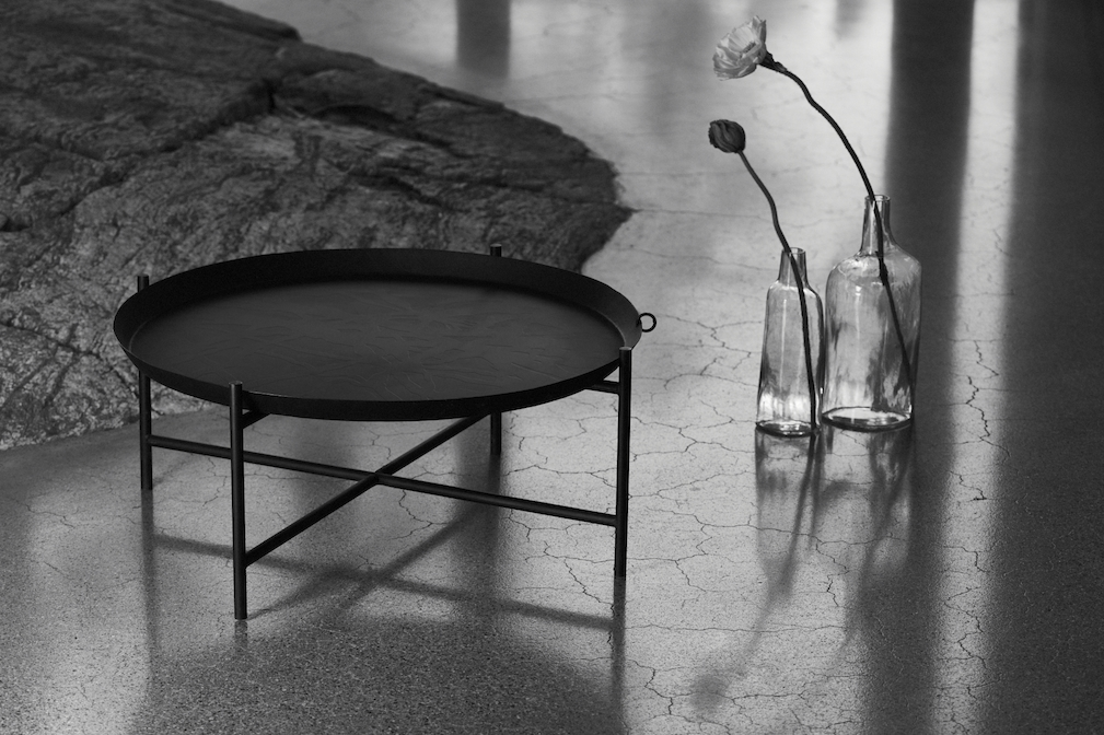 ikea-table-noir
