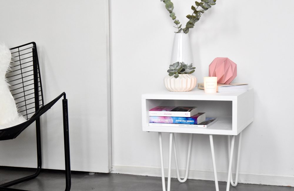 Comment faire une table d’appoint avec des “hairpin legs” ?