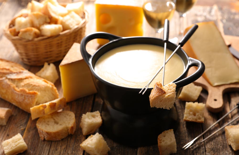 Fondue au fromage: la recette qui réchauffe
