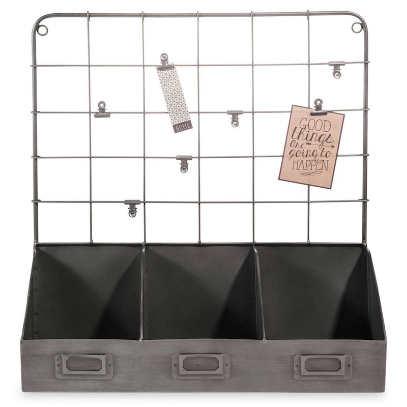 Porte-courrier 'Barky Black' en métal (H 45,5 x L 43 x P 15,5 cm), Maisons du Monde, 34,99€