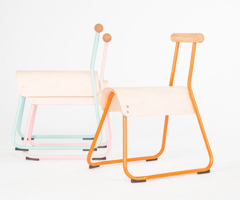 Le designer Masahiko Ito réinvente la chaise d’écolier