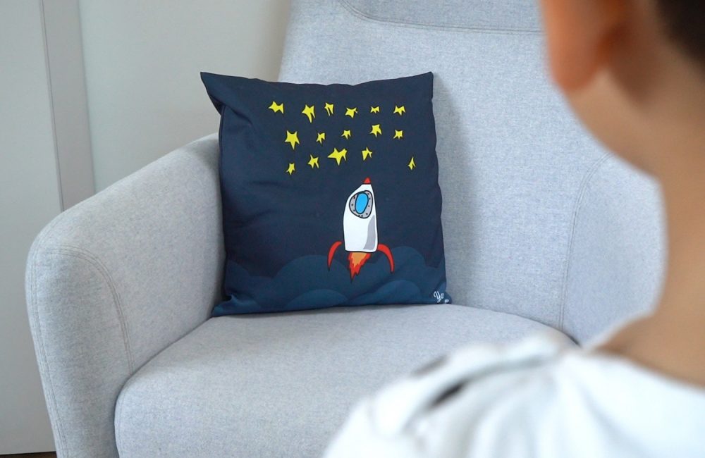 Kiddyarts : des coussins personnalisés aux couleurs des dessins d’enfants