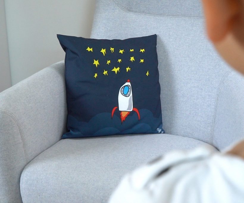 Kiddyarts : des coussins personnalisés aux couleurs des dessins d’enfants