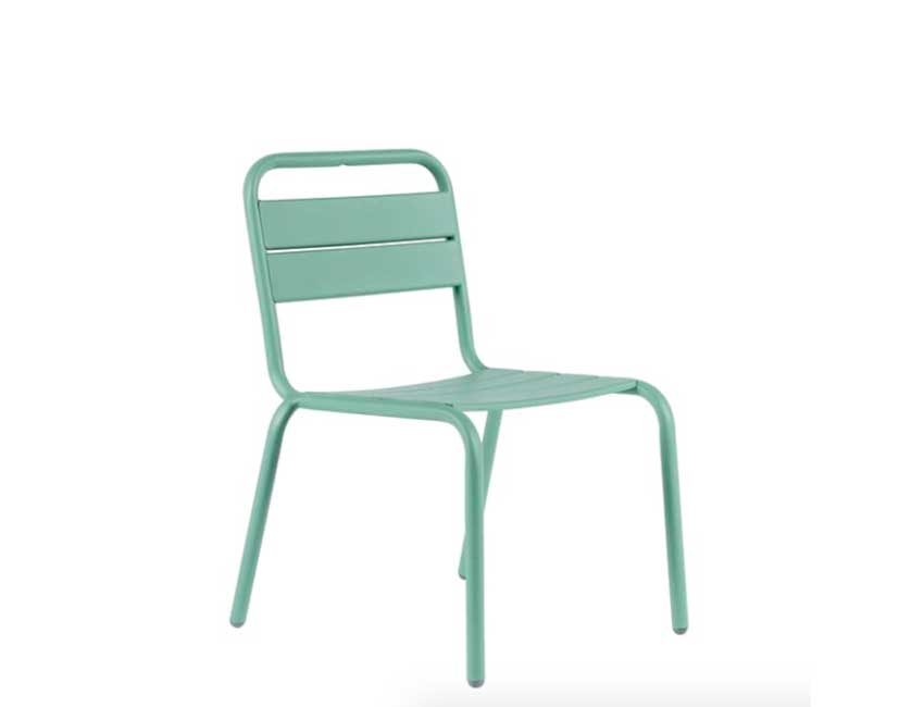 Fauteuil blanc scoubidou - Le Jardin en ville