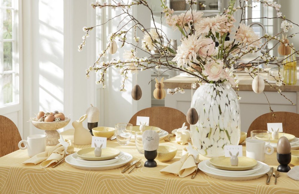 Une table de Pâques délicate et printanière