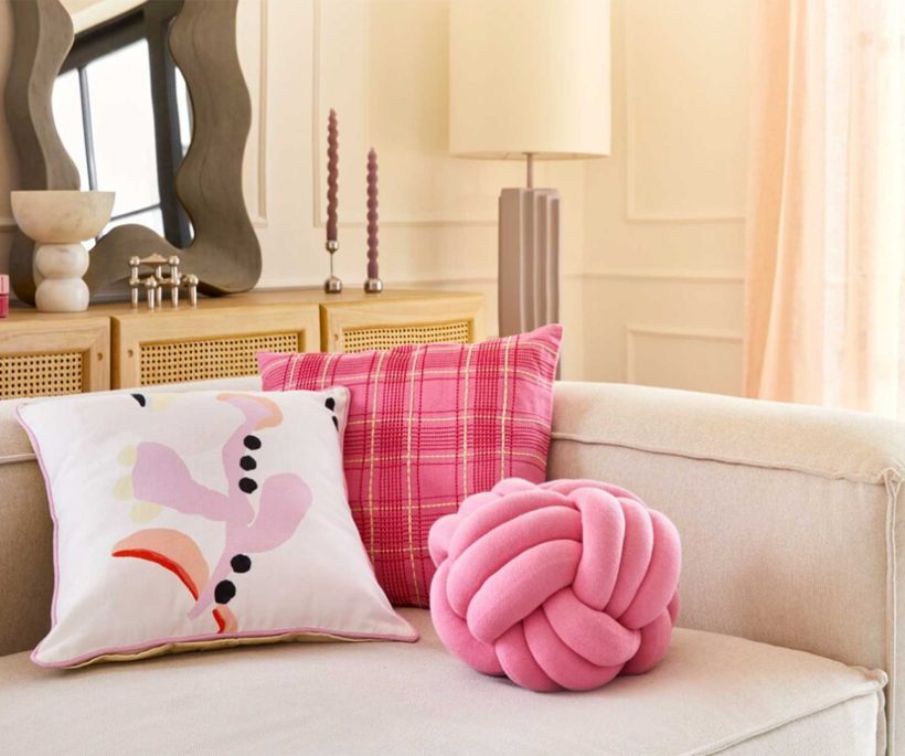 10 coussins colorés pour accueillir le printemps