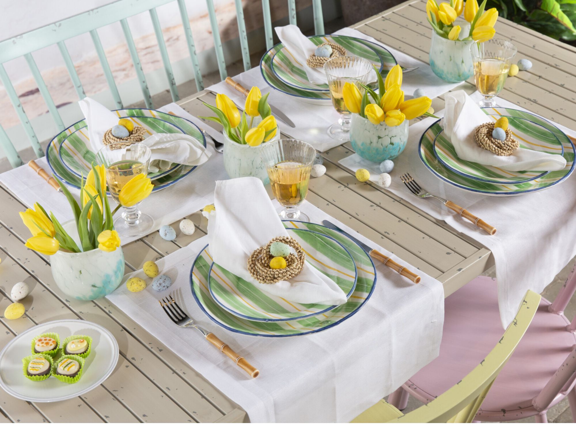 Une table de Pâques délicate et printanière