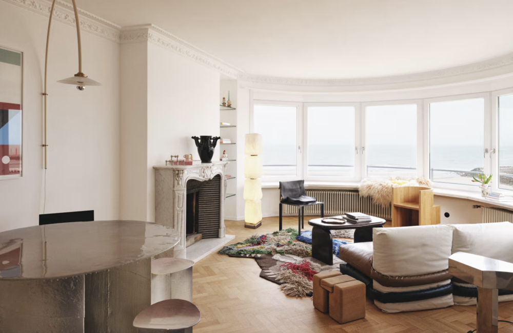 Home Tour: un bel appartement d’art et de design à Ostende
