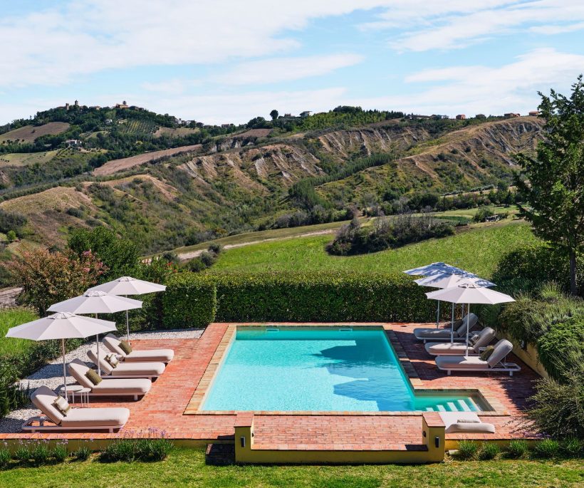 Mobilier de jardin: 3 tendances qui subliment nos terrasses