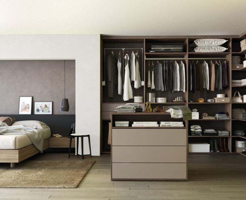 Une chambre à coucher avec des meubles sur-mesure chez © Eggo