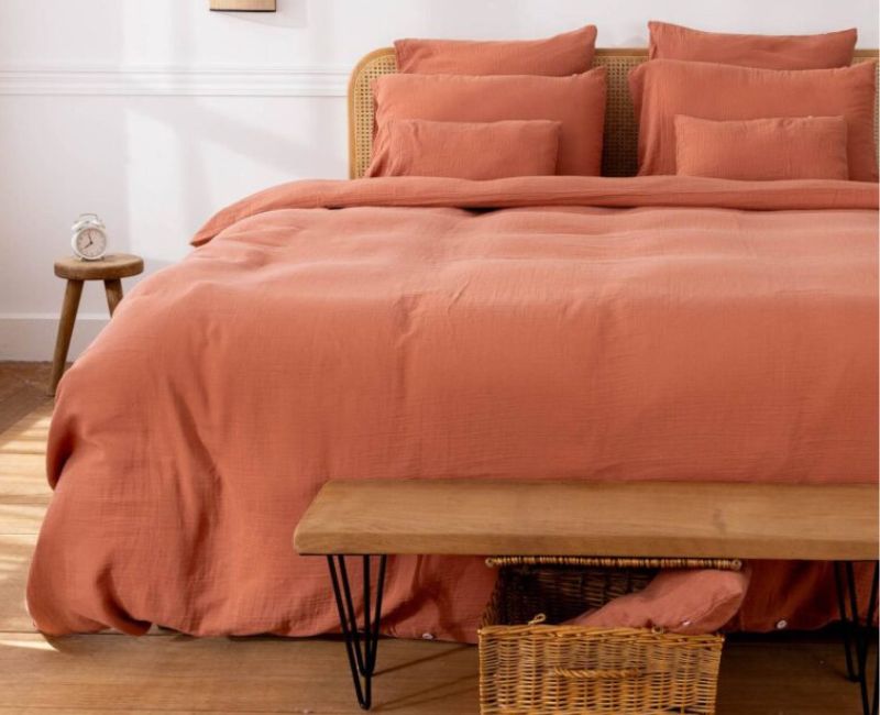 Housse de couette en gaze de coton (240 x 220 cm), 130 euros, ©Kalani Home