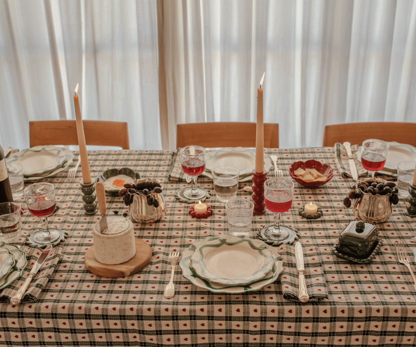Comment décorer une table de fêtes? 4 expertes nous guident et nous inspirent